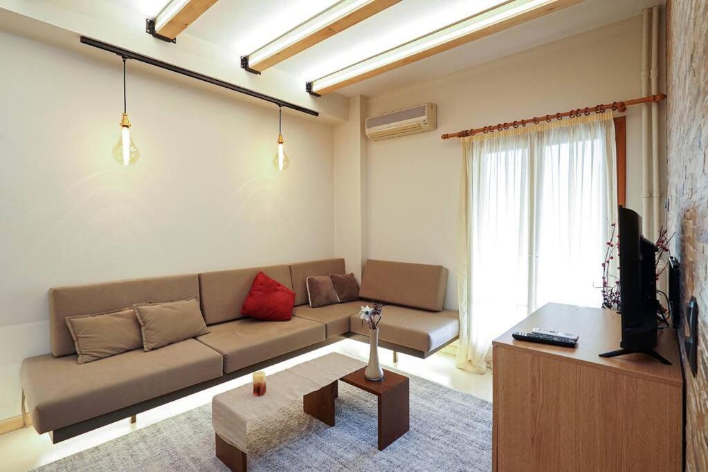 Cozy Athens Apartment / 2' From Metro Station المظهر الخارجي الصورة